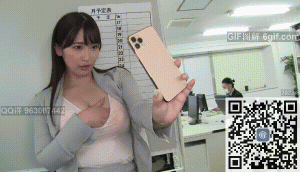 住在隔壁的女邻居是同公司的女秘书，身材火辣天天被老板潜规则②