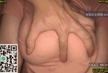 少妇的酥胸之大一只手抓不下呀-解解图解