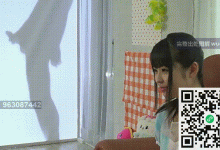 gif图解3出处-那么小巧可爱的萝莉受得住那么大阳具的折磨吗-解解图解