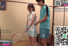 妹子和同学一起玩游戏殊不知被慢慢脱光衣服②-解解图解