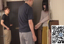 漂亮的短发妹子女邻居被前男友骚然,果断英雄救美夺得美人归-解解图解