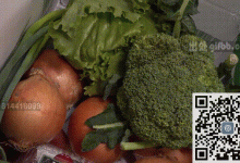 天天晚上听隔壁的情侣叫床，男邻居也受不了了直接对女的用媚药-解解图解