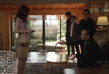 废物弟弟欠钱不还，漂亮的姐姐为救弟弟，答应做黑老大10天玩物①-解解图解