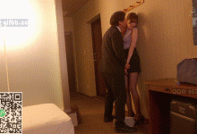 女秘书和讨厌的猥琐男上司一起出差 那丝袜 腿玩年谁不想睡-解解图解