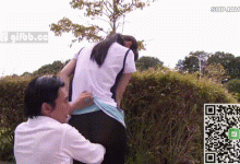 经典补档：GIF剧情图解2出处，思想保守的好女孩 被大叔调教野外露出-解解图解