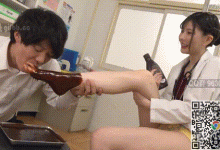 医院里工作的女护士，美腿身材黑丝诱惑，有着丝足控的我忍住不舔-解解图解